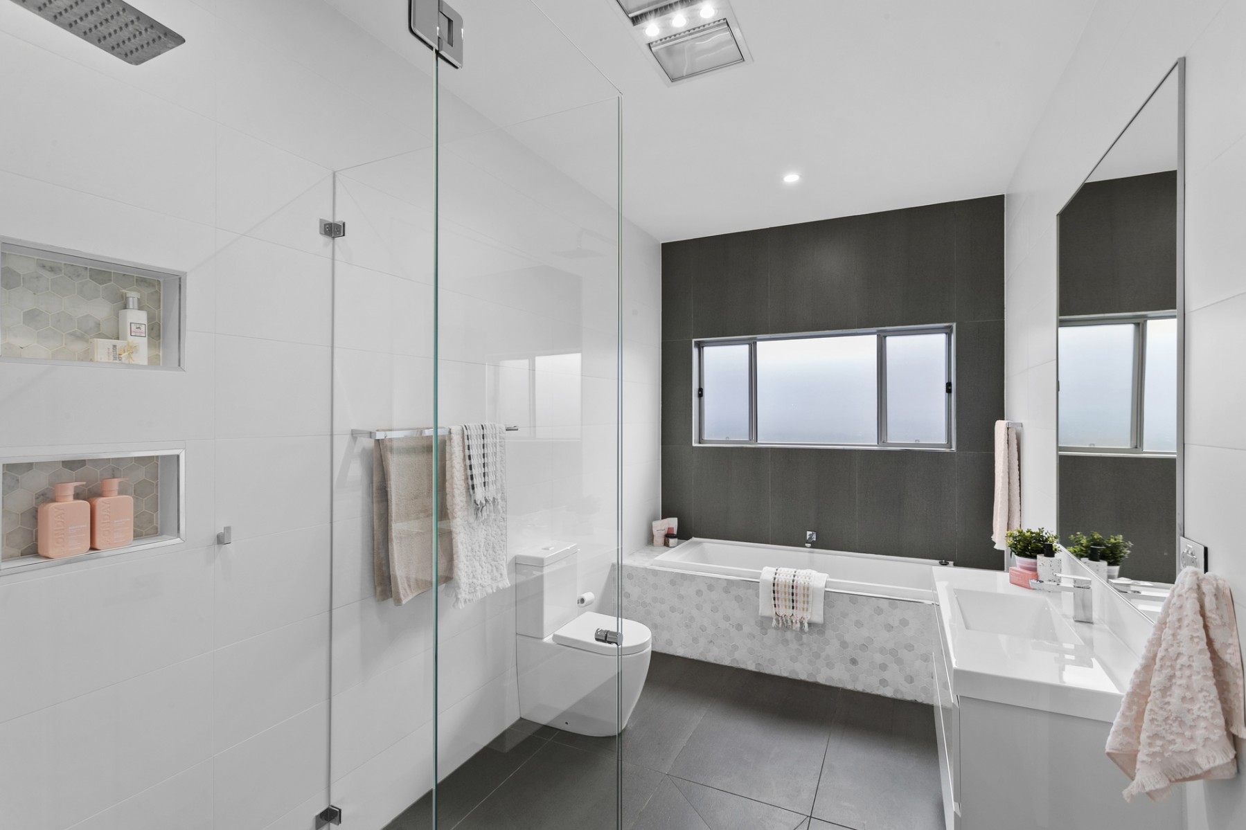 2 Charles Street, Guildford West - Thumbnail 8