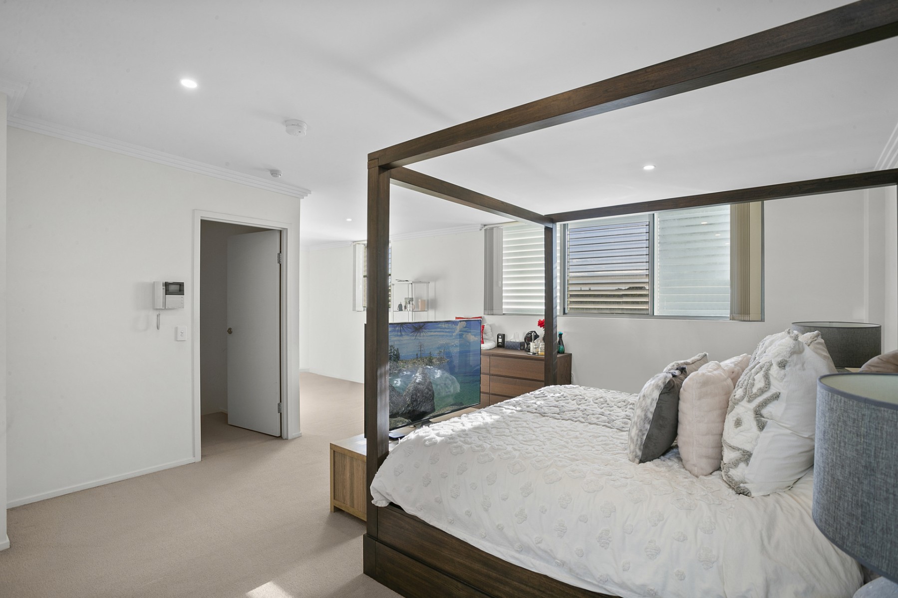 22/4-10 Benedict Court, Holroyd - Thumbnail 7