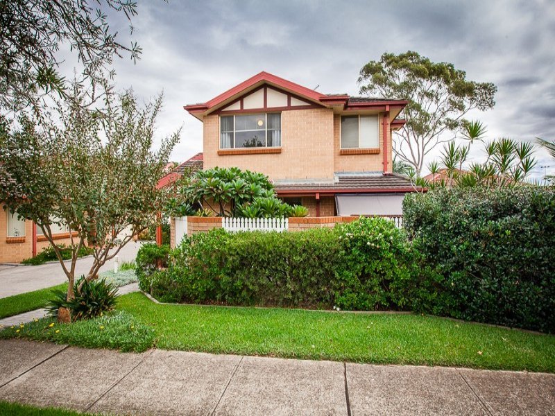 1/33 Warnock Street, Guildford West - Thumbnail 2