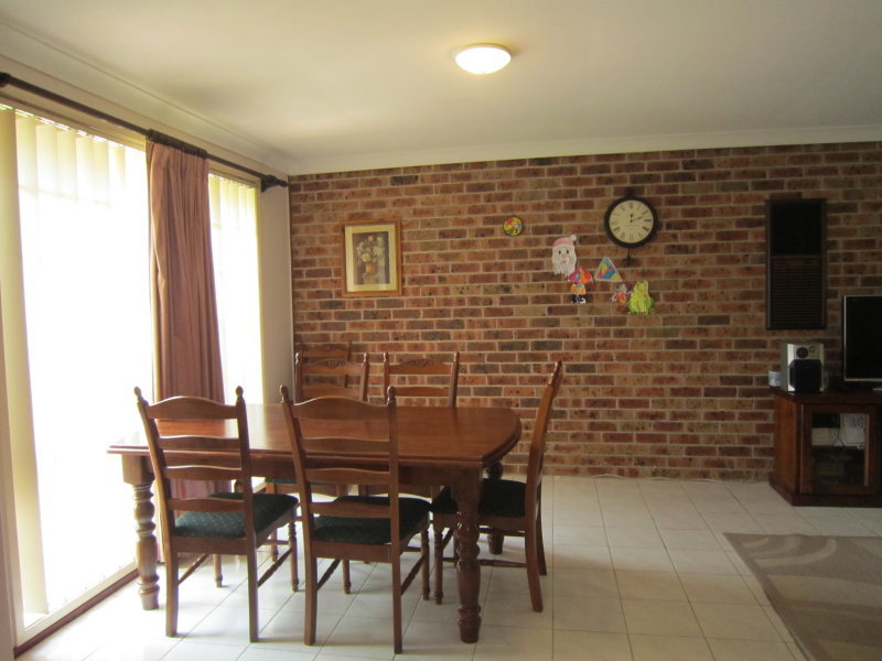 1/5A Binalong Road, Pendle Hill - Thumbnail 2