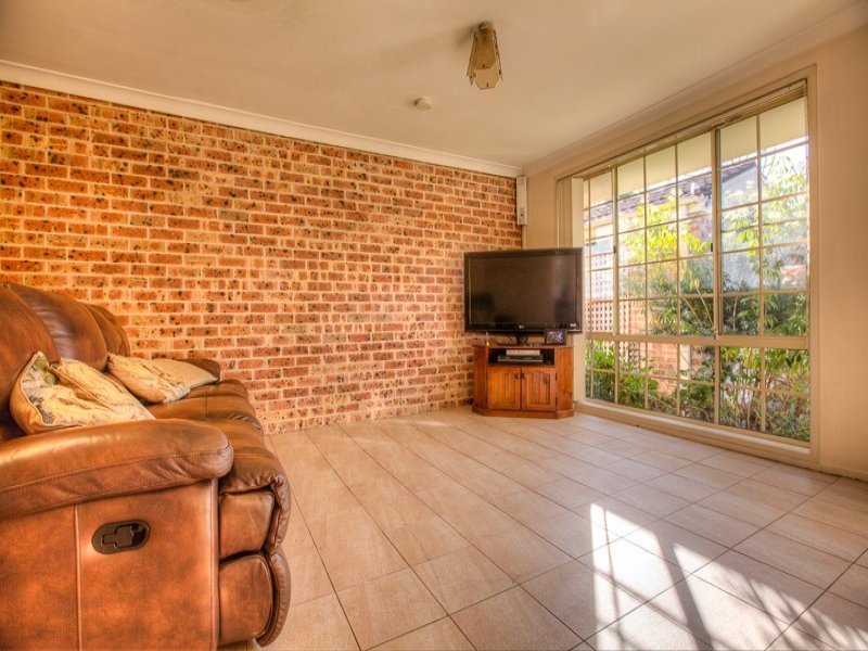 11/5A Binalong Road, Pendle Hill - Thumbnail 3