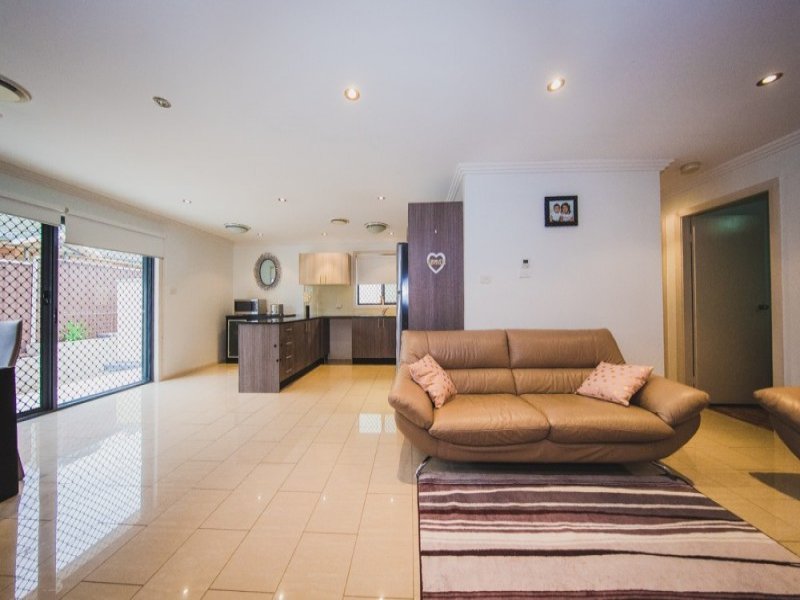 77b Gilba Road, Girraween - Thumbnail 6