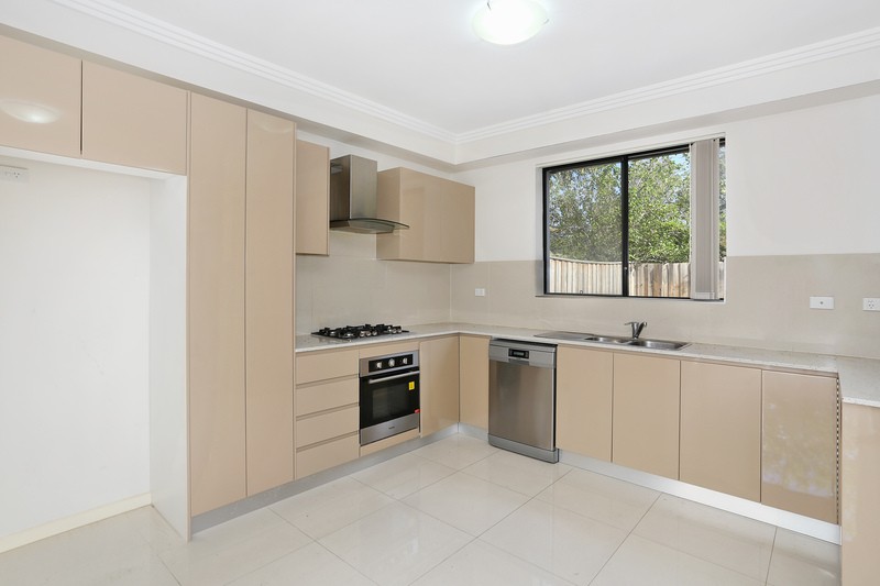 4/26 Rosebery Road, Guildford - Thumbnail 2