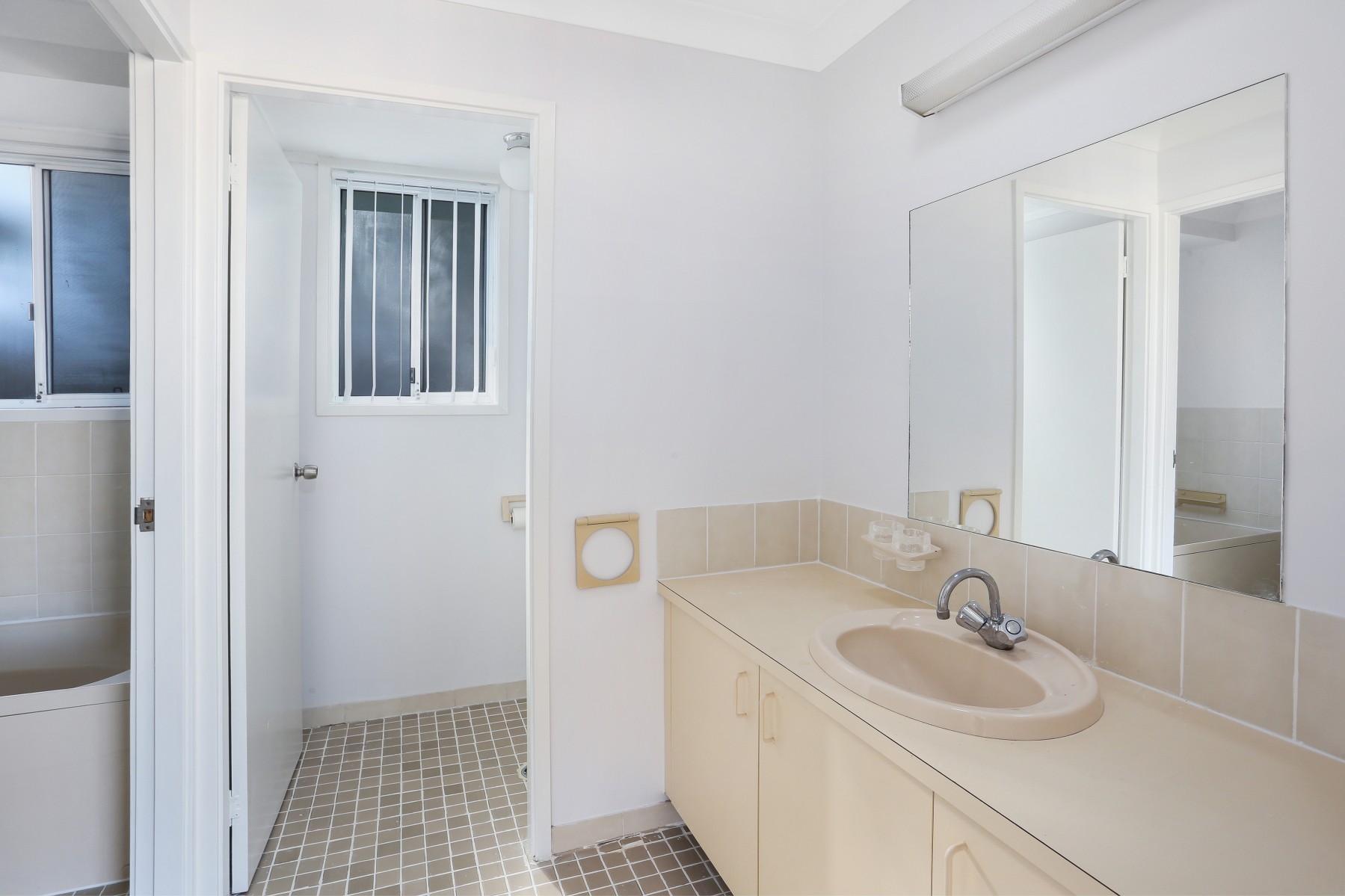 23/30 Bradman Street, Greystanes - Thumbnail 3