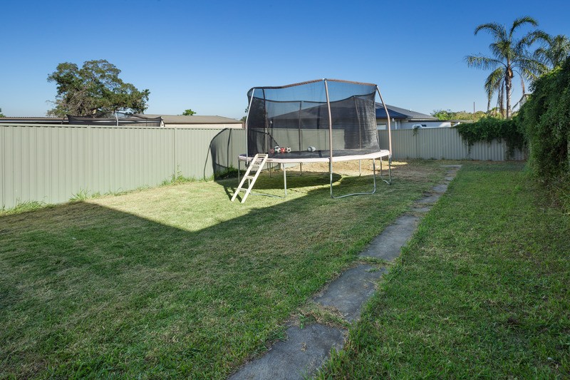 50 Hawksview Street, Guildford - Thumbnail 3
