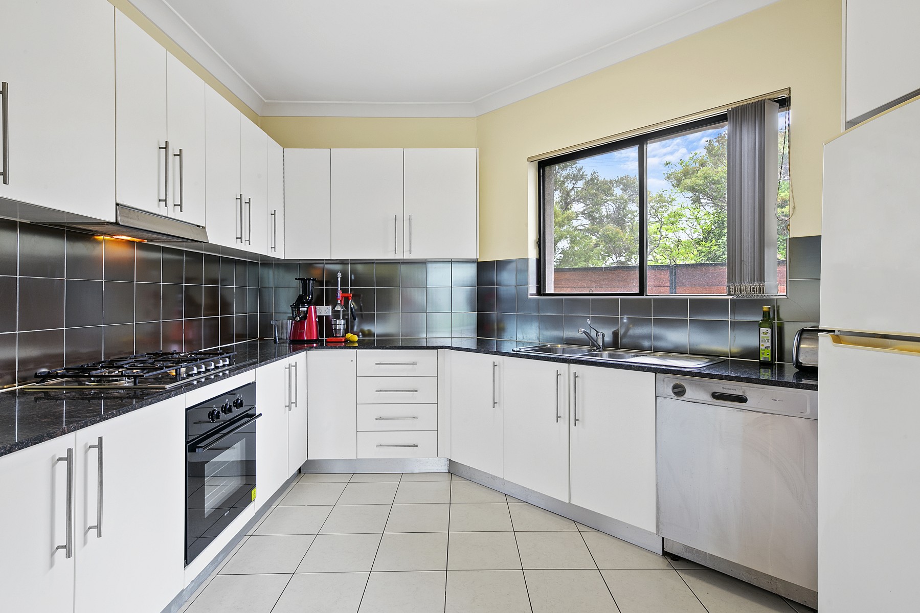1/239-241 Excelsior Street, Guildford - Thumbnail 3