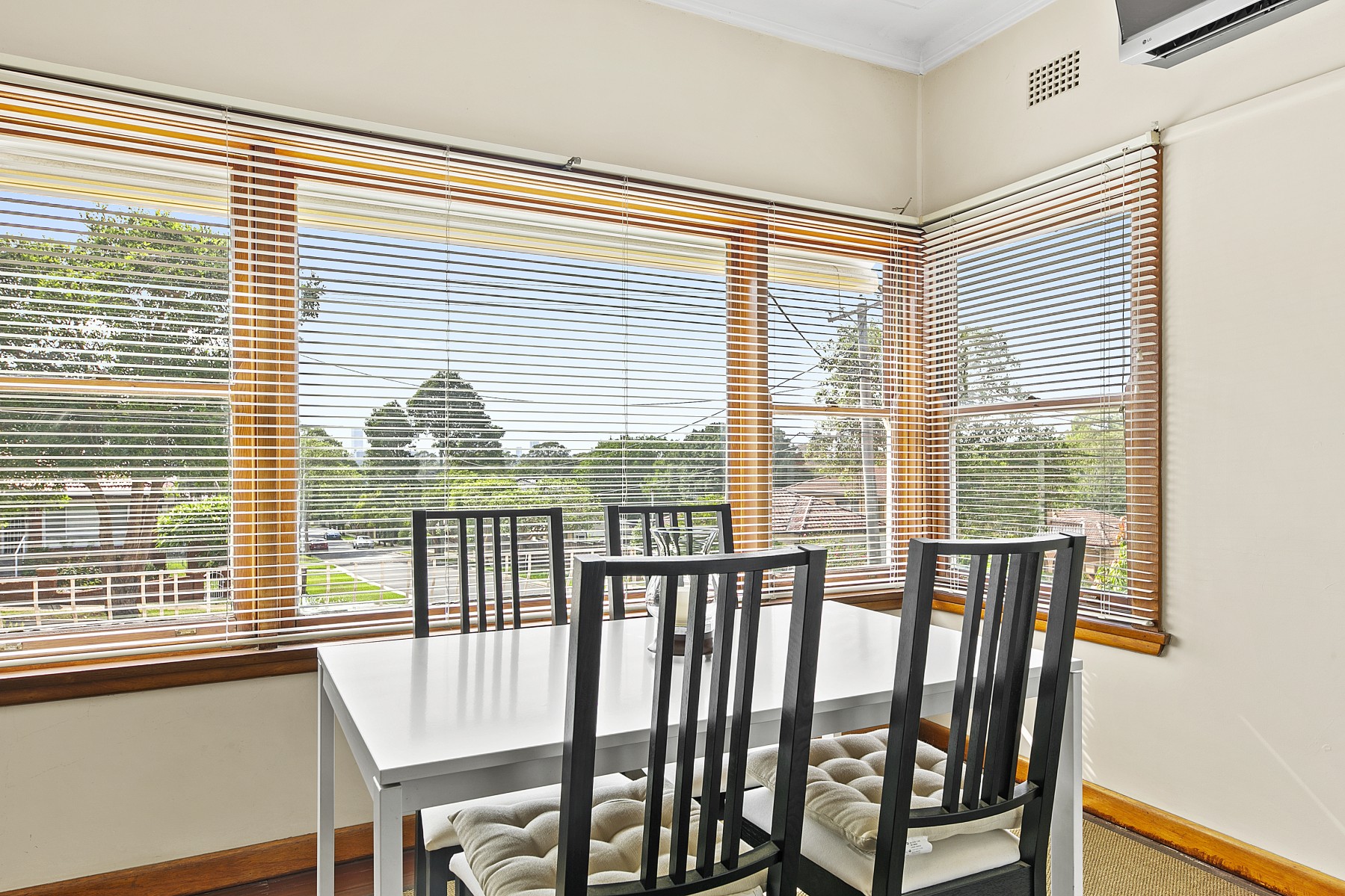 24 Bringelly Avenue, Pendle Hill - Thumbnail 3