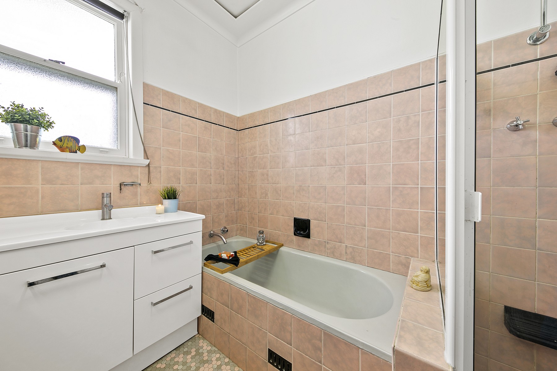 24 Bringelly Avenue, Pendle Hill - Thumbnail 8