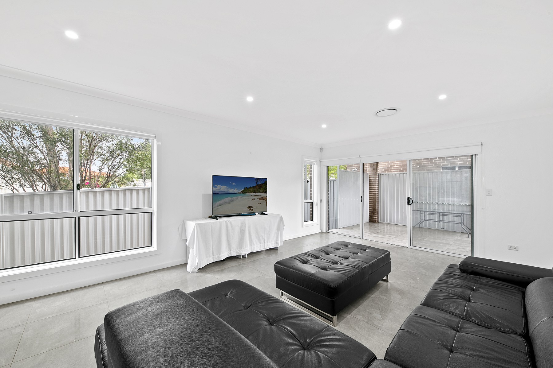 7b Bangor Street, Guildford - Thumbnail 2
