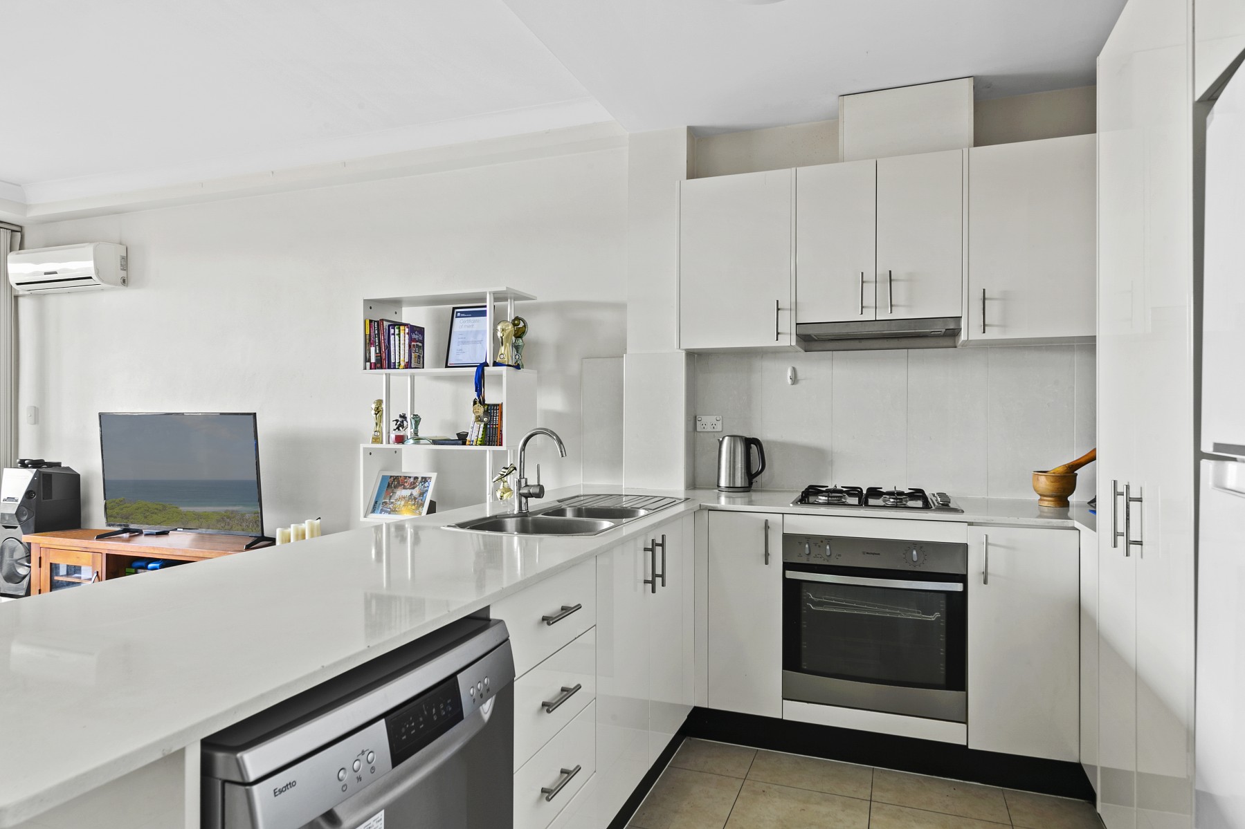 34/546-556 Woodville Road, Guildford - Thumbnail 3