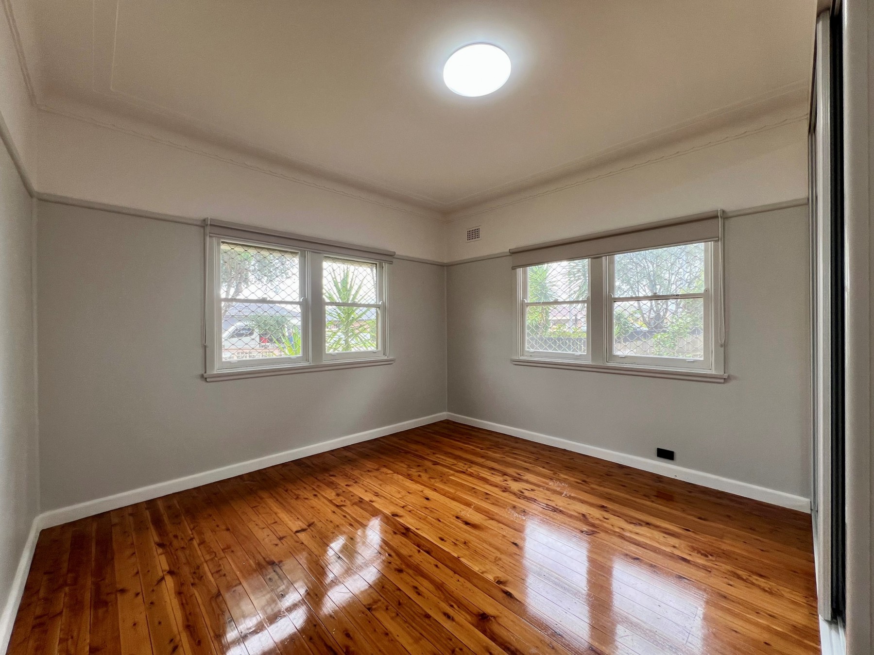 38 Morven St Old Guildford, House for Rent, Old Guildford - Thumbnail 2