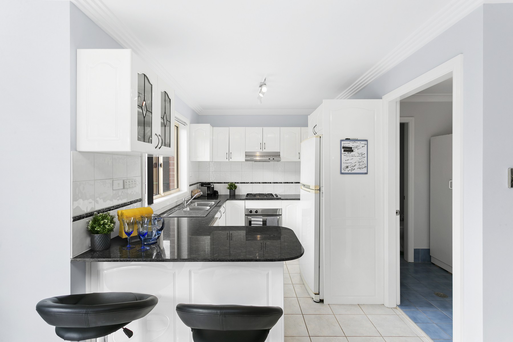6/19-21 Mountford Avenue, Guildford - Thumbnail 2