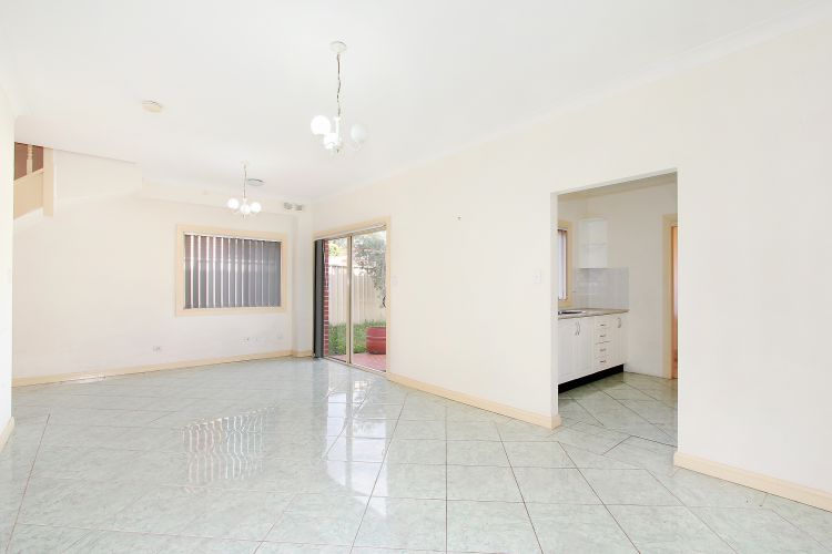 3.21/29-31 Lexington Drive, SYDNEY, NSW, 2153,  - Thumbnail 3