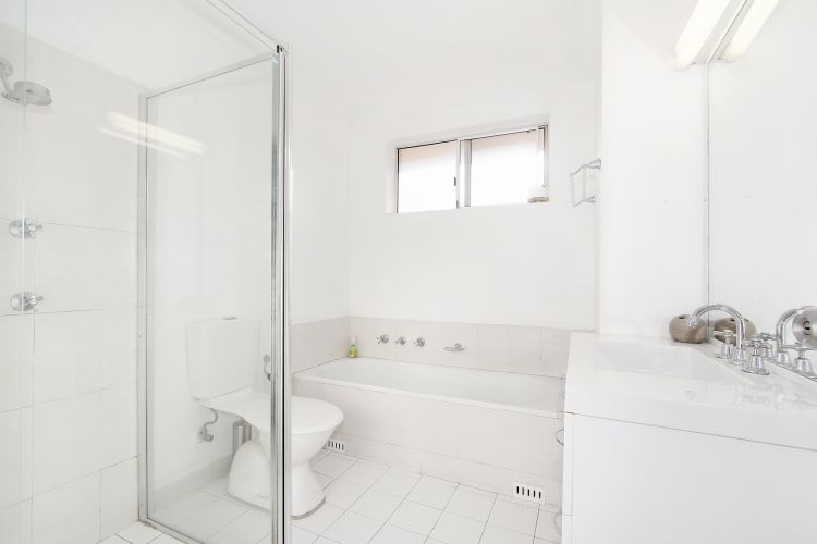 3.21/29-31 Lexington Drive, SYDNEY, NSW, 2153,  - Thumbnail 3
