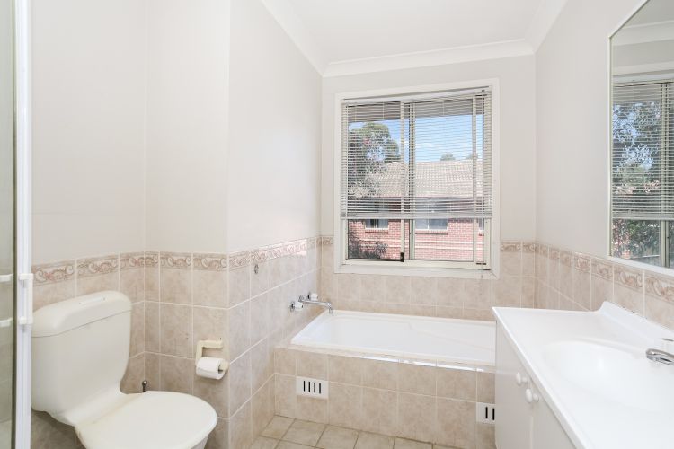 3.21/29-31 Lexington Drive, SYDNEY, NSW, 2153,  - Thumbnail 8