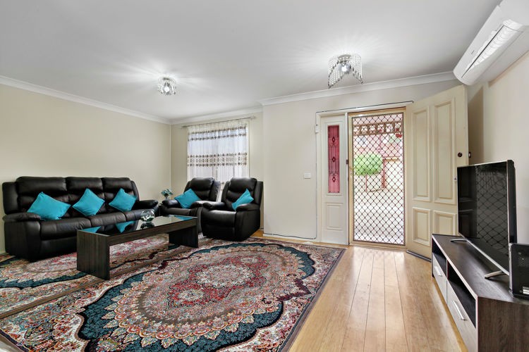 12/2 Blend Place, Woodcroft - Thumbnail 4