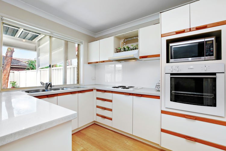 12/2 Blend Place, Woodcroft - Thumbnail 2