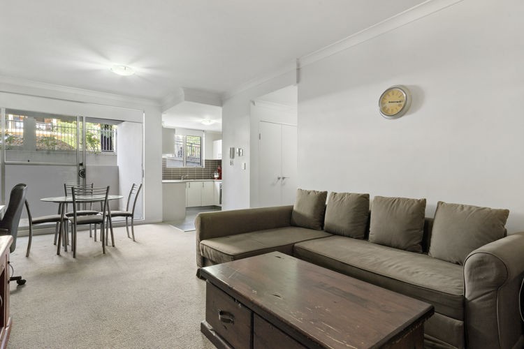 12/26-34 Clifton Street, Blacktown - Thumbnail 3