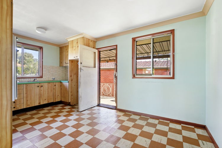 75 Columbia Road, Seven Hills - Thumbnail 3