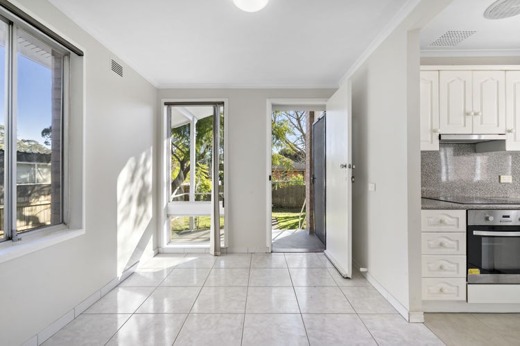 44 Wilton Road, Doonside - Thumbnail 3