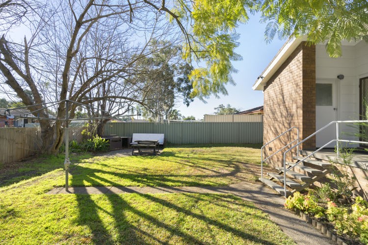 44 Wilton Road, Doonside - Thumbnail 8