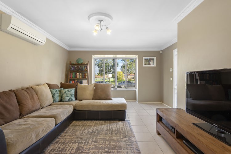 100 Winten Drive, Glendenning - Thumbnail 2