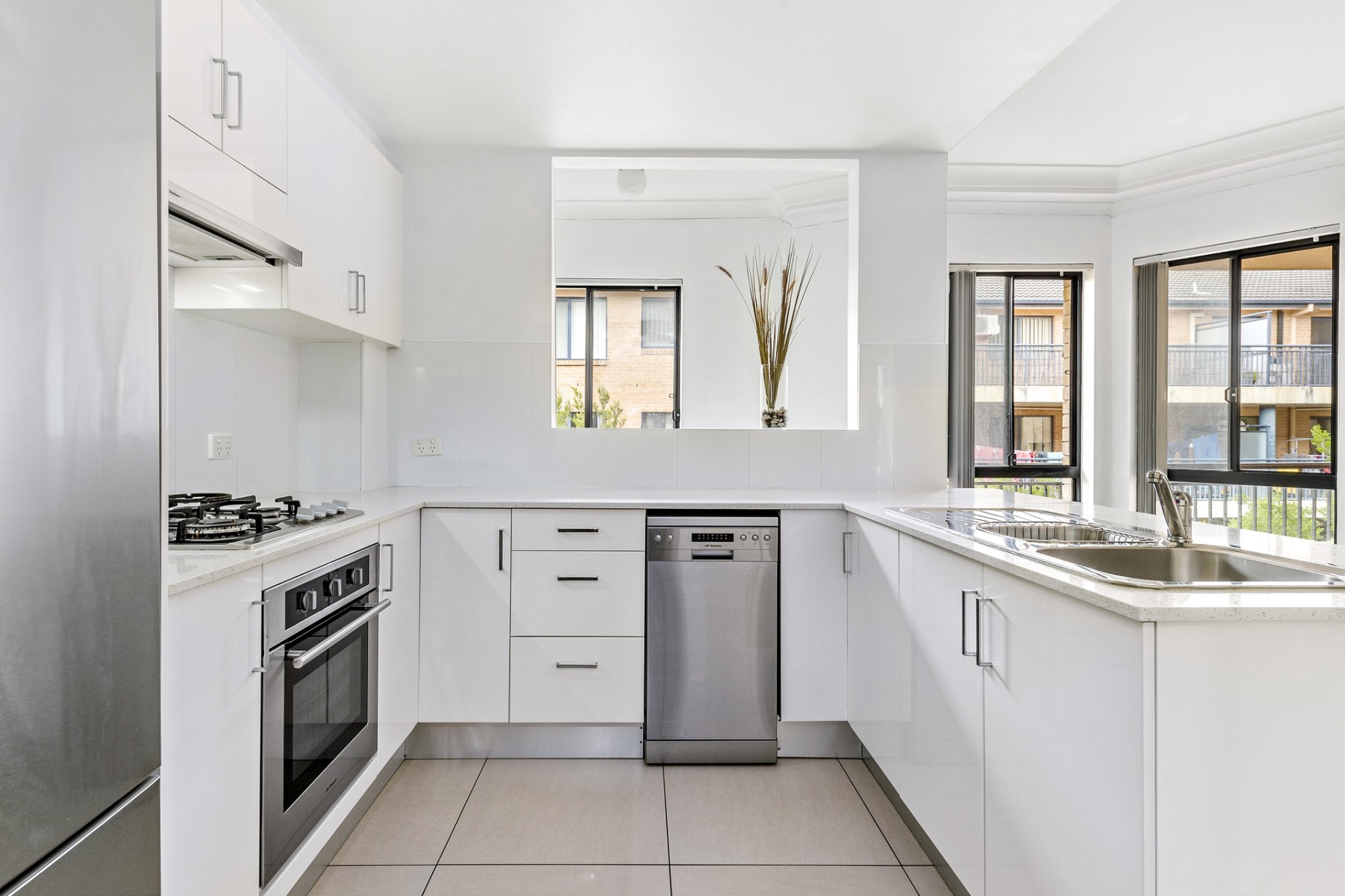 6/32 Fourth Avenue, Blacktown - Thumbnail 2