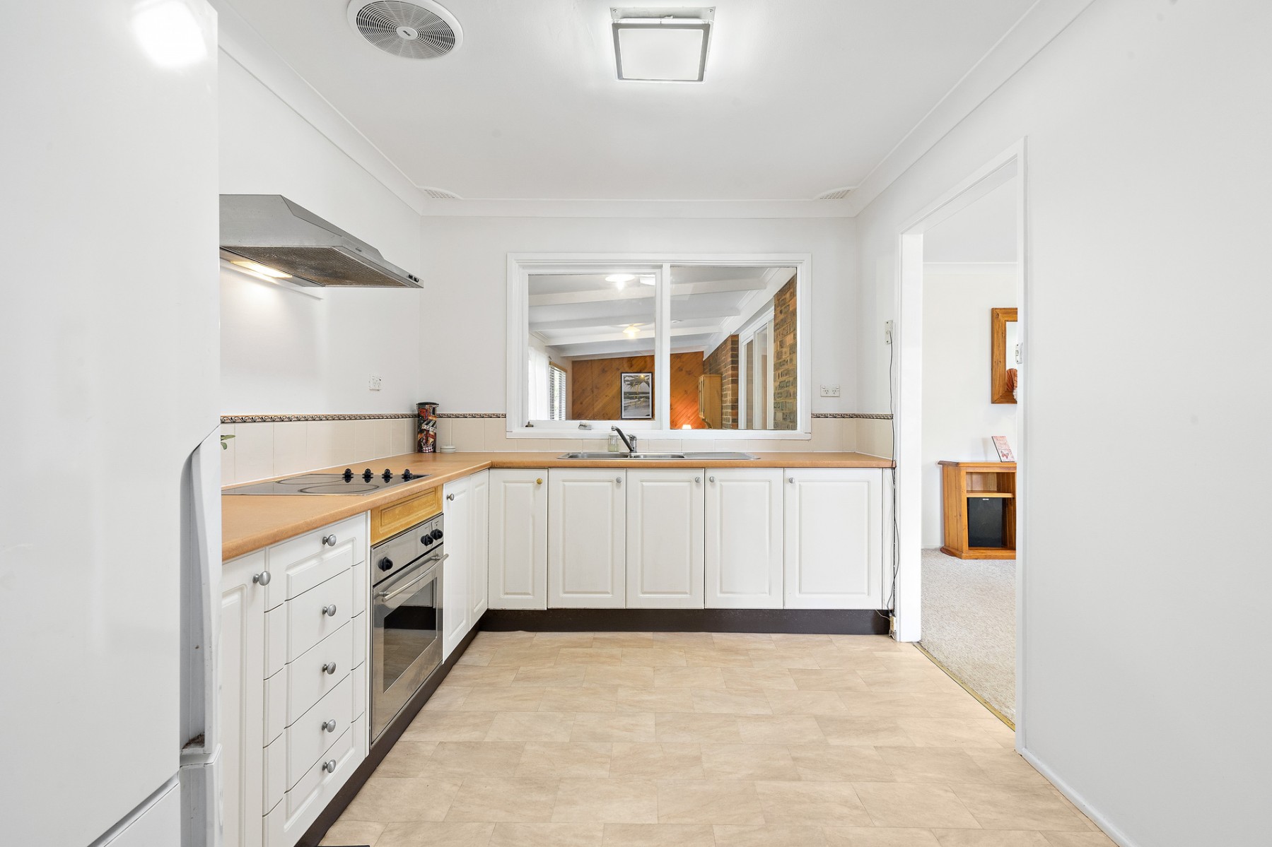 14 Lyte Place, Prospect - Thumbnail 3