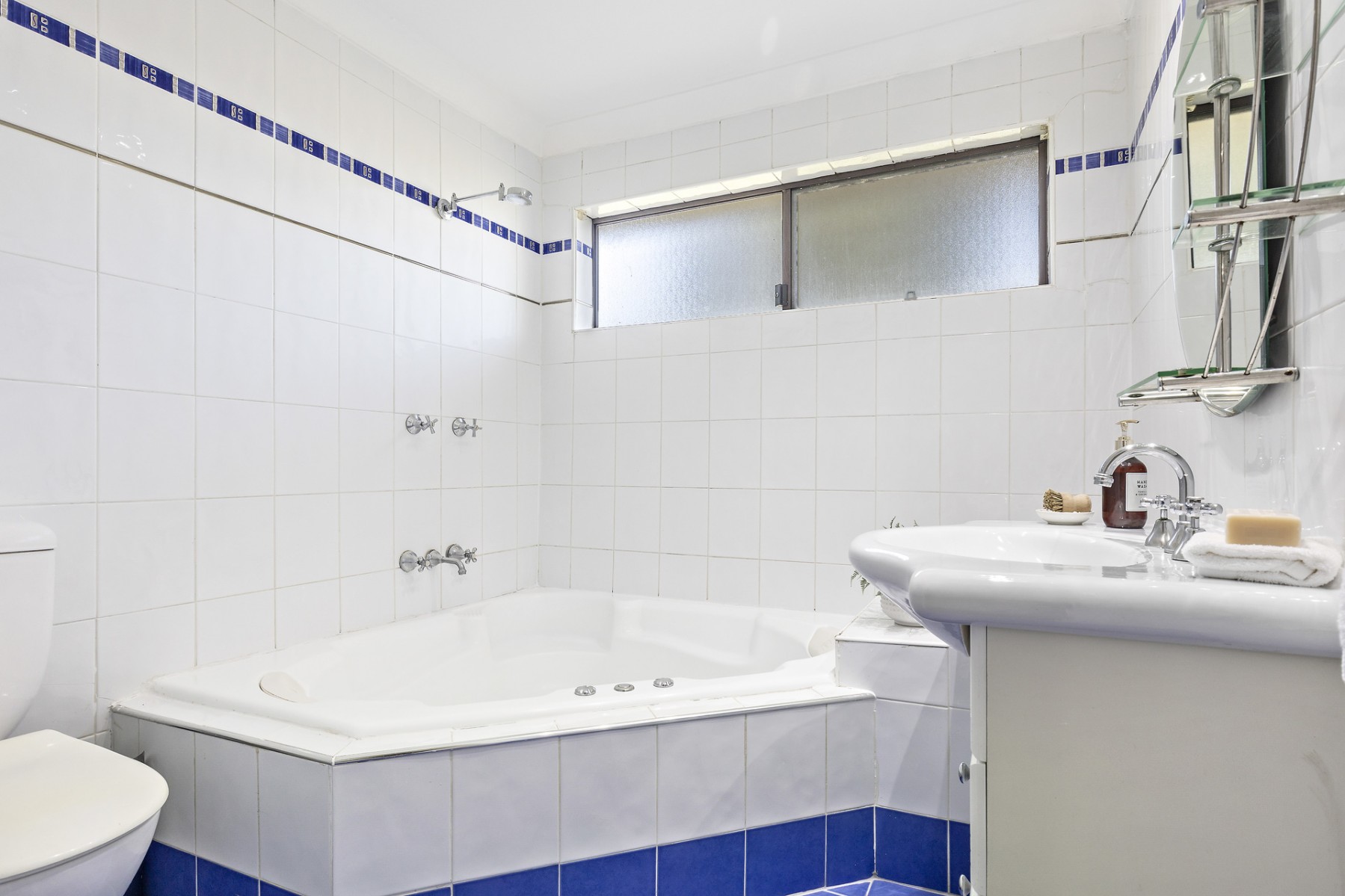 16 Yuruga Avenue, Doonside - Thumbnail 6