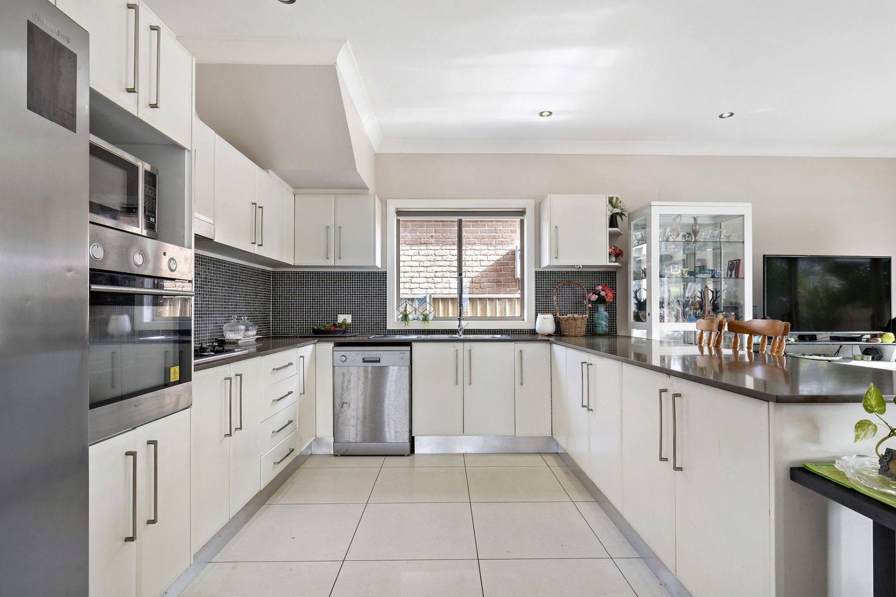 137 Kildare Road, Blacktown - Thumbnail 3