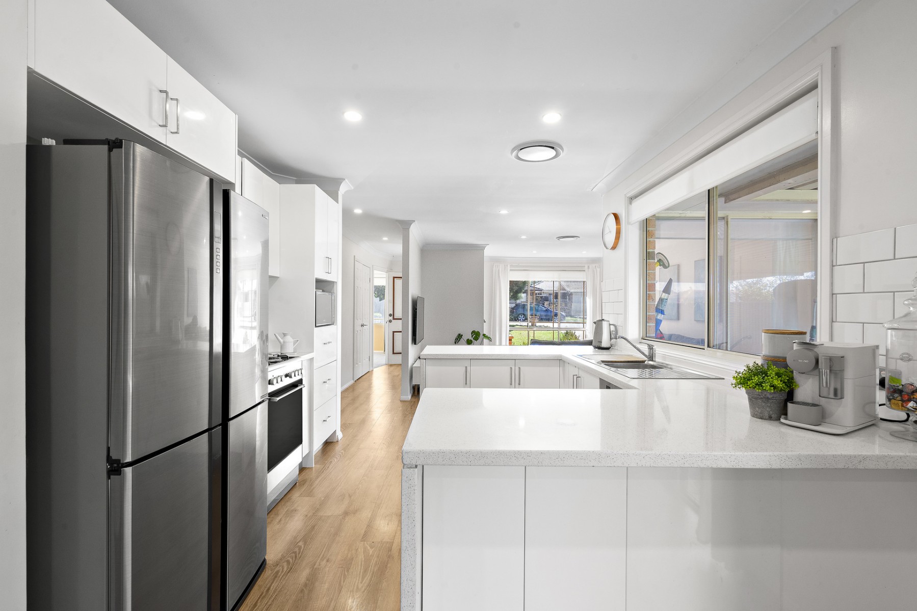 184 Douglas Road, Doonside - Thumbnail 2