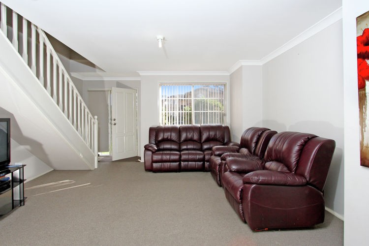 82 De Castella Drive, Blacktown - Thumbnail 2
