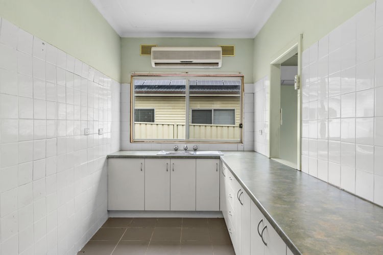 45 Coghlan Crescent, Doonside - Thumbnail 3