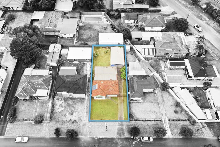 45 Coghlan Crescent, Doonside - Thumbnail 2