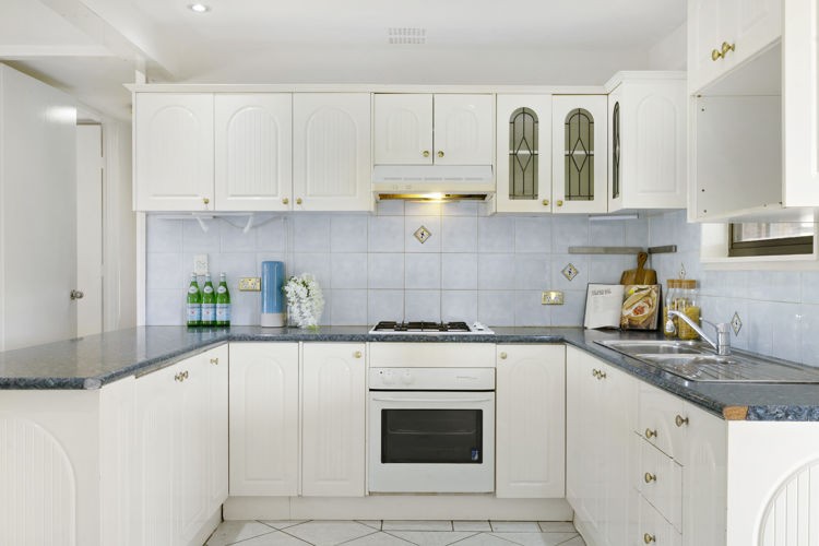 37 Birdwood Avenue, Doonside - Thumbnail 2