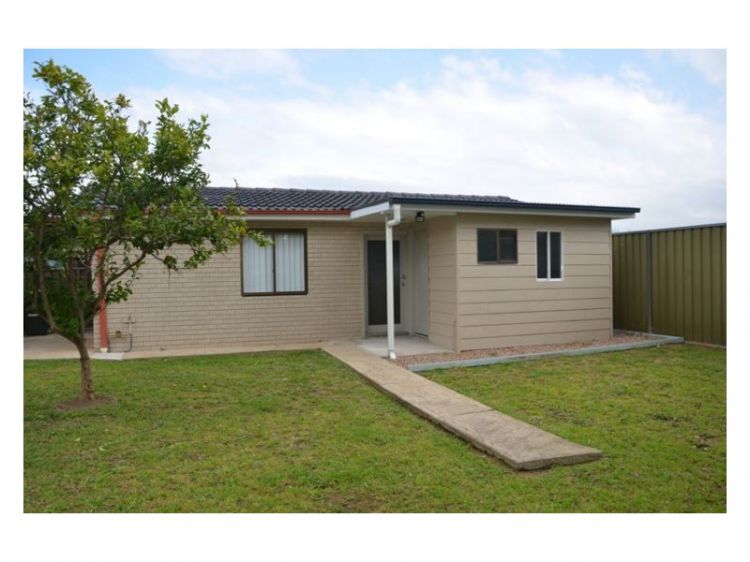 Granny Flat 16a Meela Street Blacktown, Studio for Rent