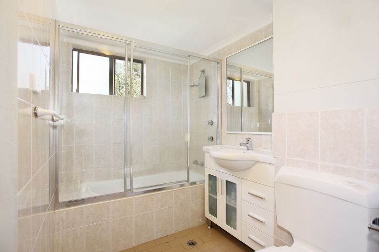 3.21/29-31 Lexington Drive, SYDNEY, NSW, 2153,  - Thumbnail 2
