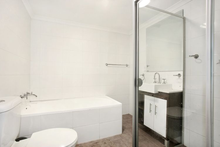 3.21/29-31 Lexington Drive, SYDNEY, NSW, 2153,  - Thumbnail 4