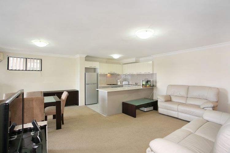 3.21/29-31 Lexington Drive, SYDNEY, NSW, 2153,  - Thumbnail 8