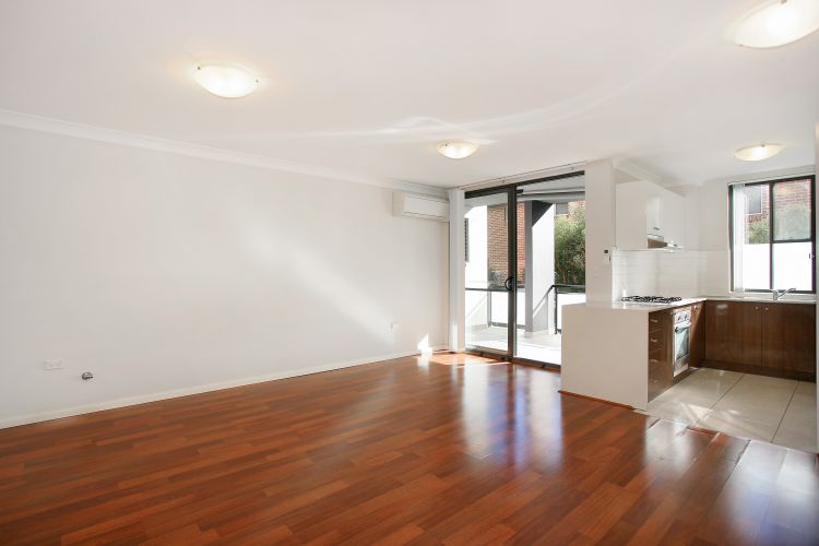3.21/29-31 Lexington Drive, SYDNEY, NSW, 2153,  - Thumbnail 3