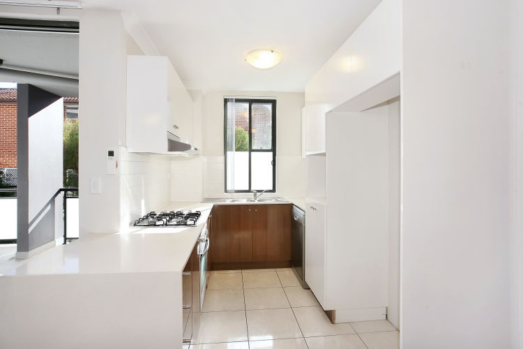 3.21/29-31 Lexington Drive, SYDNEY, NSW, 2153,  - Thumbnail 2