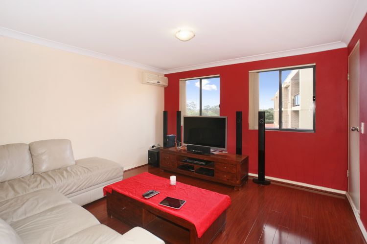 3.21/29-31 Lexington Drive, SYDNEY, NSW, 2153,  - Thumbnail 2