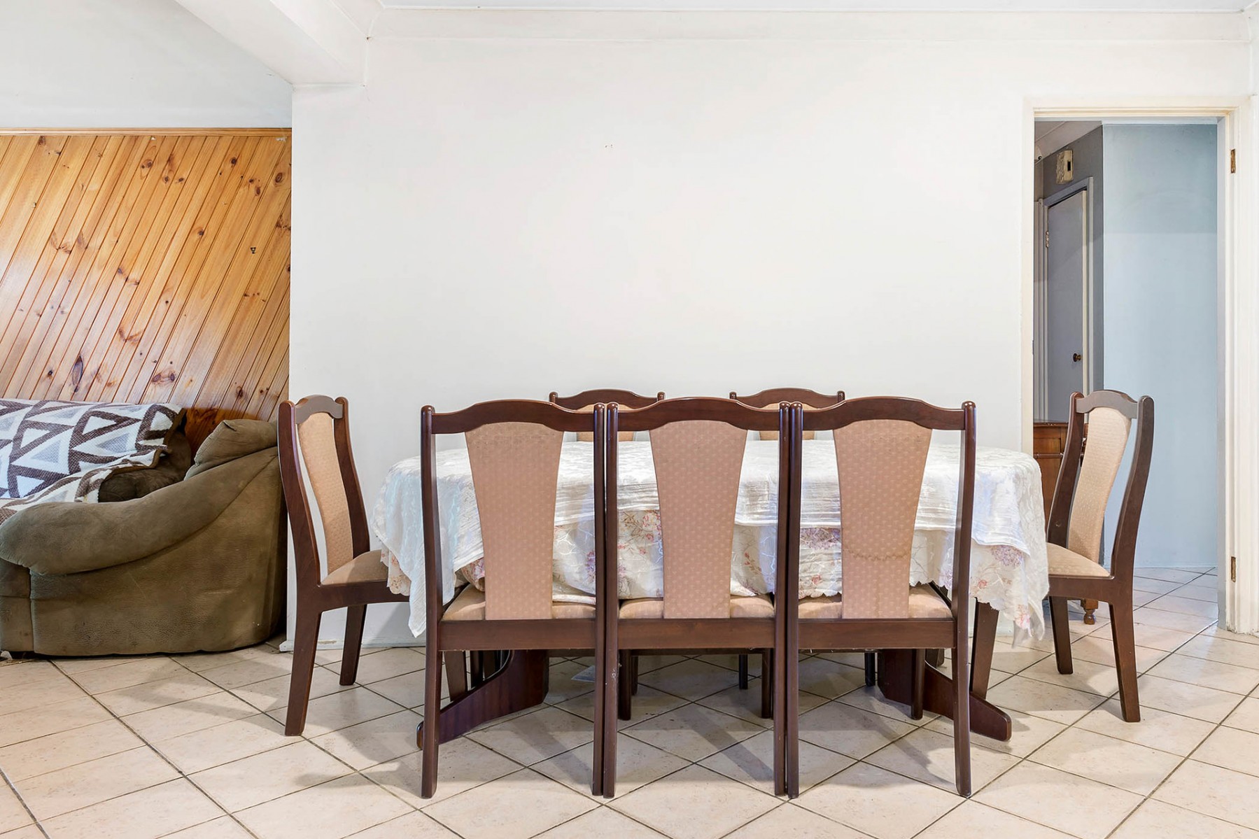 9 Bradley Road, South Windsor - Thumbnail 7