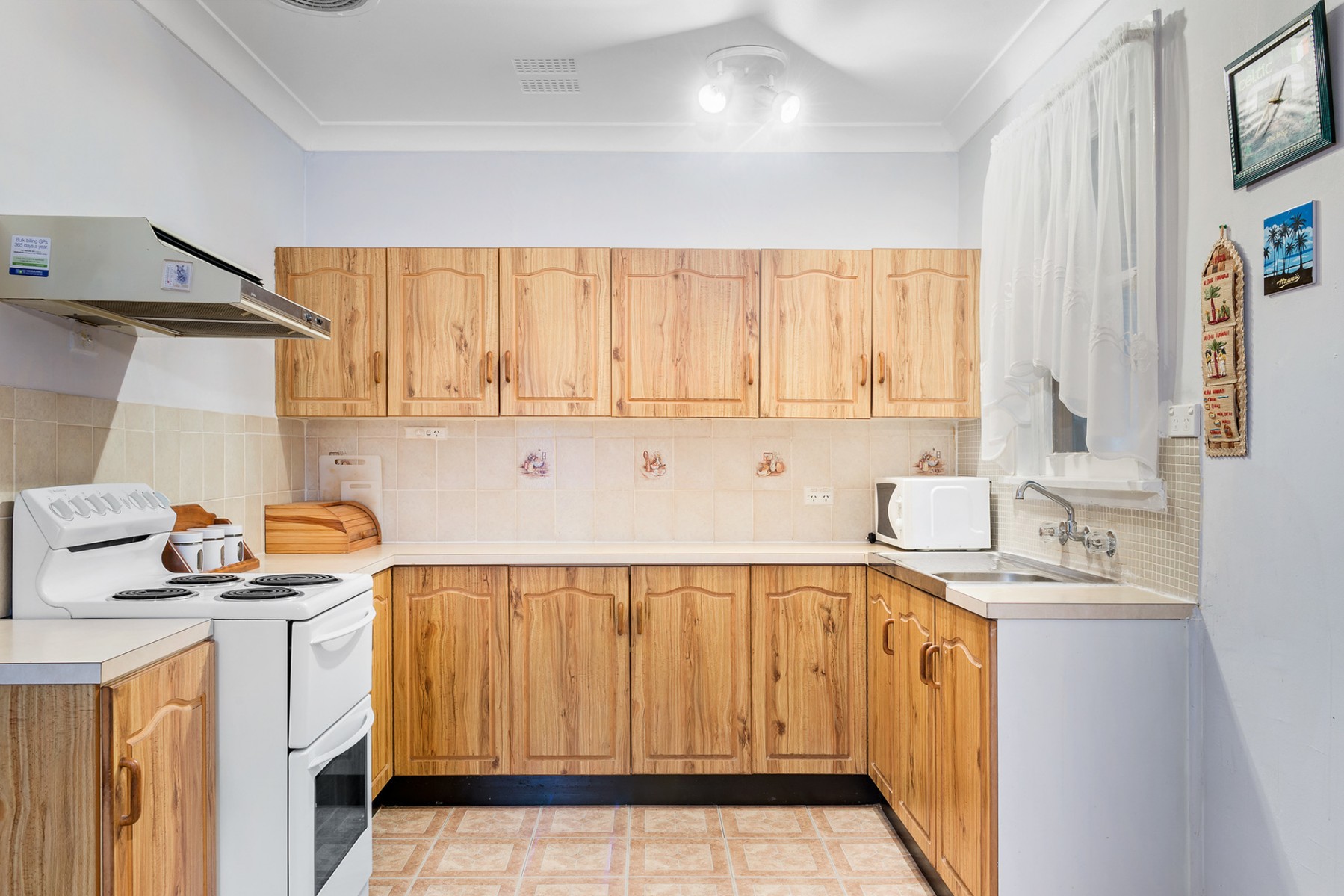 7 Lingayen Avenue, Lethbridge Park - Thumbnail 2