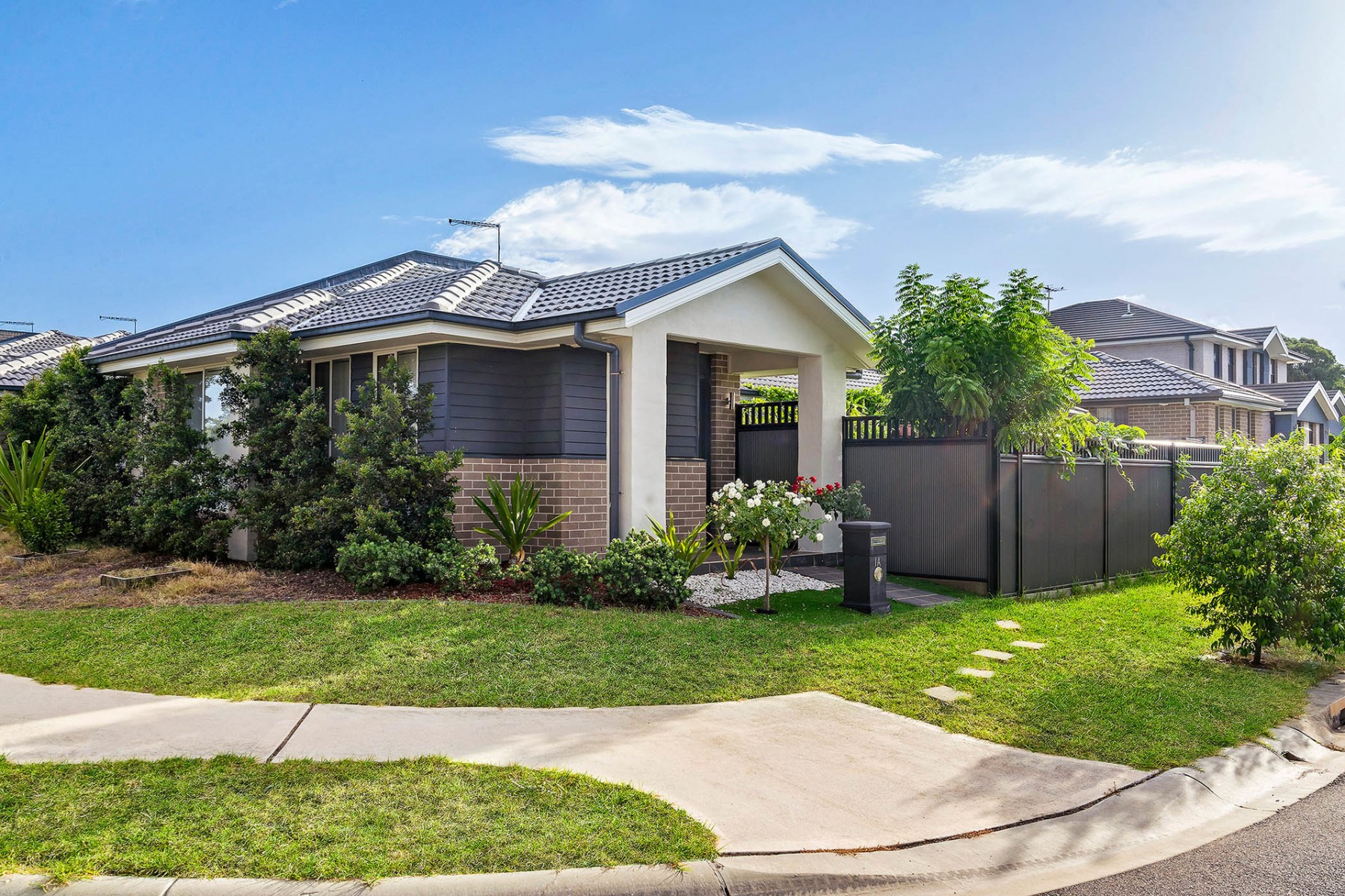 1a Huntington Street, Ropes Crossing - Image 1
