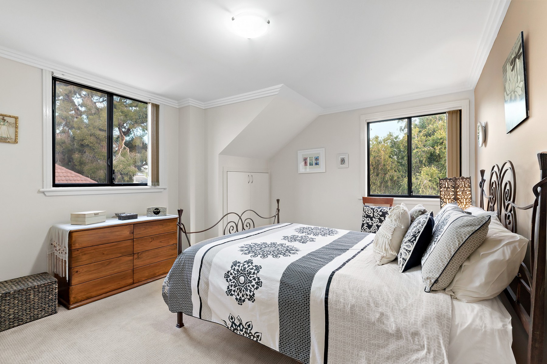 1/113 Adelaide Street, Oxley Park - Thumbnail 4
