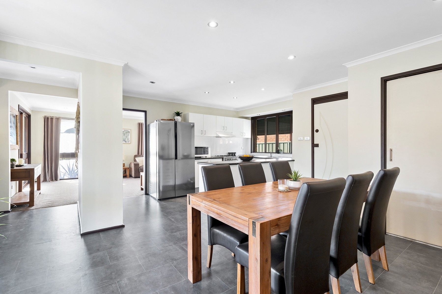 240 Banks Drive, St Clair - Thumbnail 5