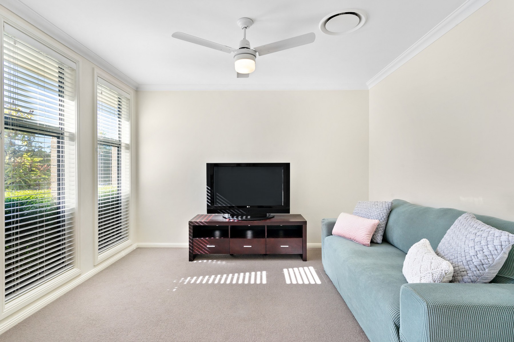 28 MacKay Circuit, Ropes Crossing - Thumbnail 6
