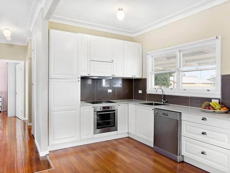 25 Gregory Avenue, Oxley Park - Thumbnail 3
