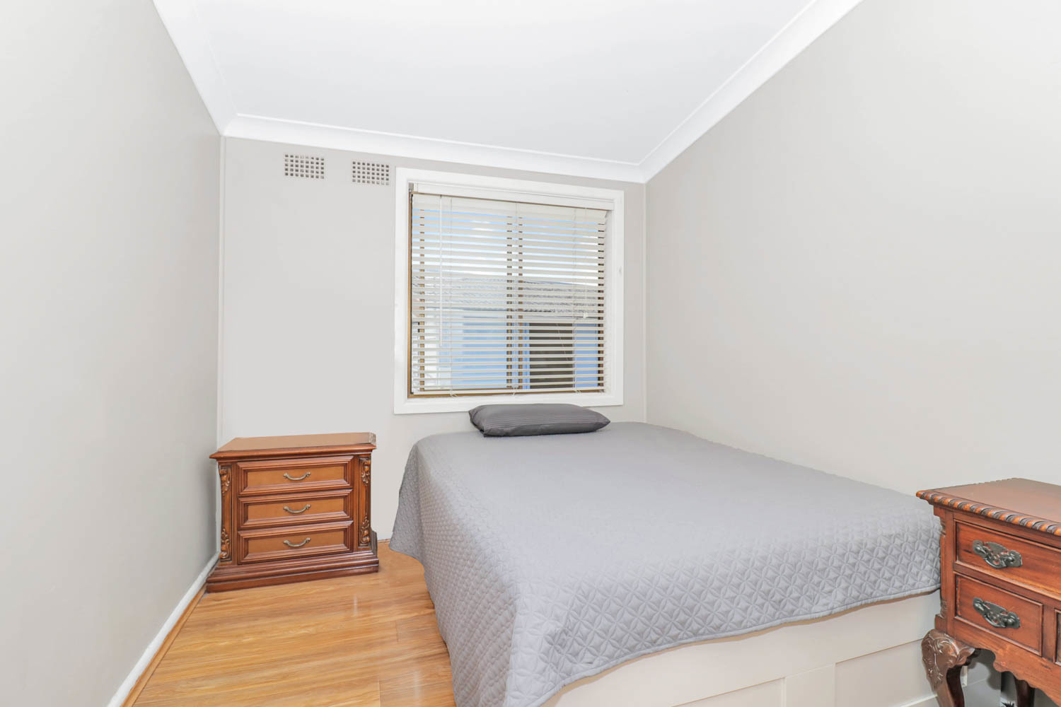 22 Palmyra Avenue, Lethbridge Park - Thumbnail 7